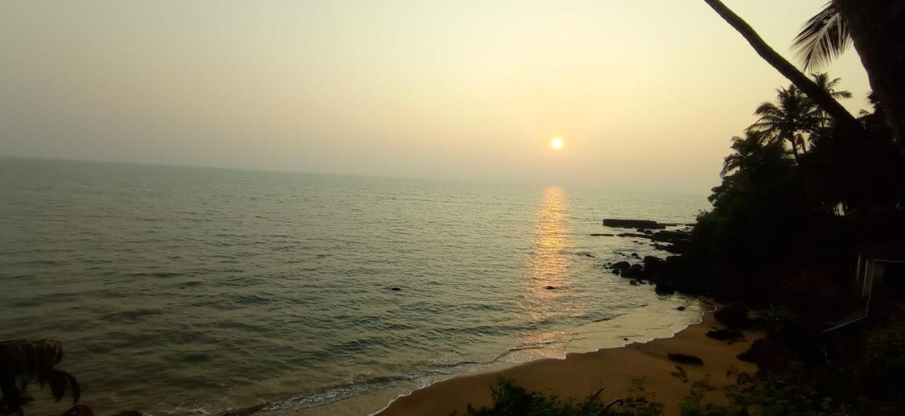 Perch By The Sea Bed & Breakfast Kannur Exterior photo
