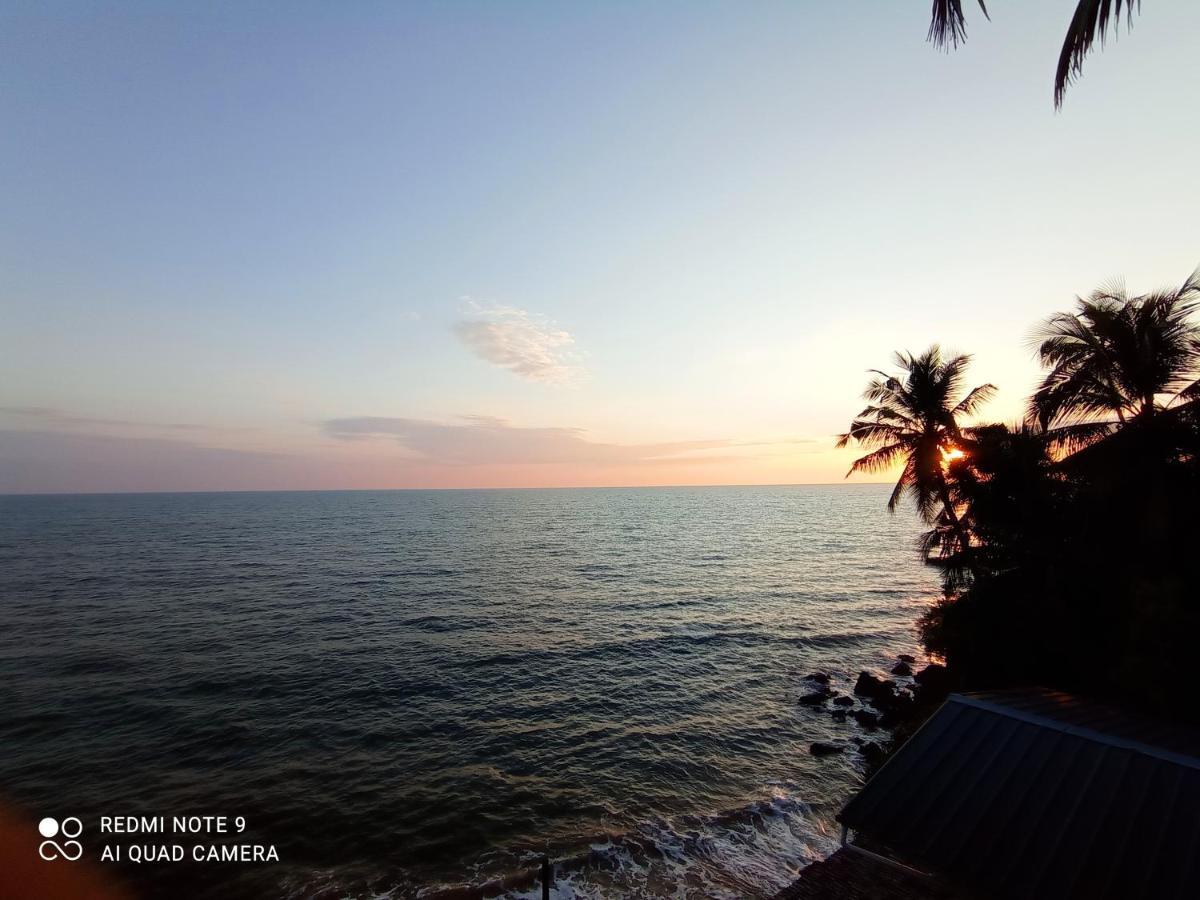 Perch By The Sea Bed & Breakfast Kannur Exterior photo